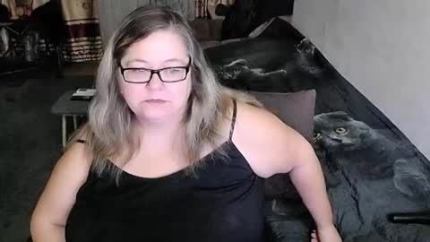 Lana online show from 03/03/26, 10:04