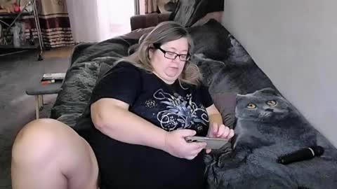 Lana online show from 04/21/26, 01:42