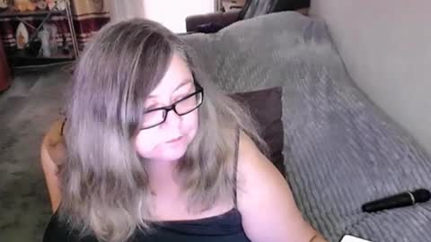Snapshot of tviks chatting on 06/27/26, 02:38 Lana online show from 06/27/26, 02:38