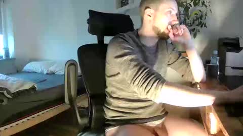 Tobi online show from 01/15/25, 07:48