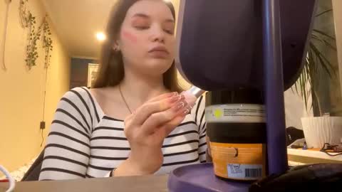 Emily online show from 02/09/26, 04:11