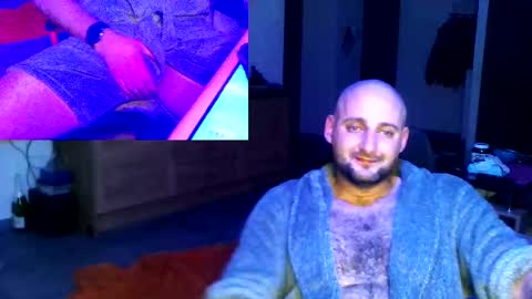 Snapshot of twardyidlugi chatting on 12/29/24, 10:47 twardyidlugi online show from 12/29/24, 10:47