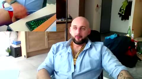 Snapshot of twardyidlugi chatting on 01/15/25, 09:56 twardyidlugi online show from 01/15/25, 09:56