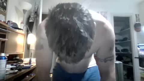 Tweeter74 online show from 09/19/25, 01:23