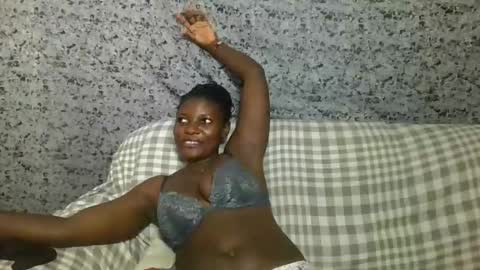 twerker_lyly online show from 10/19/25, 06:19