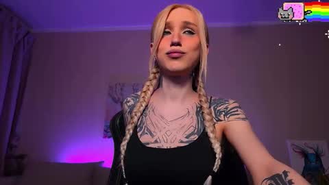 Snapshot of twiinkie_pie chatting on 01/12/26, 06:13 Maria 3 online show from 01/12/26, 06:13