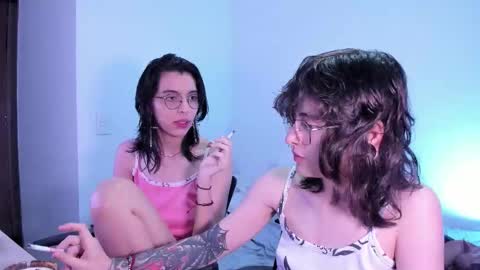 Eve  Lili online show from 10/12/25, 12:20