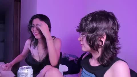 Eve  Lili online show from 11/14/25, 10:07