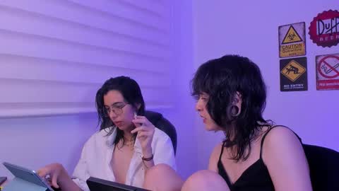 Eve  Lili online show from 02/04/26, 10:04