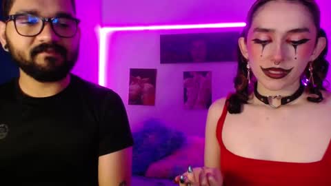 TwinFlamesXX online show from 09/18/25, 04:09