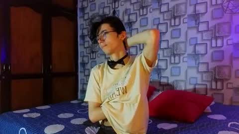 Sebastin online show from 04/17/26, 12:19