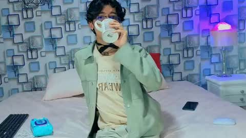 Sebastin online show from 05/21/26, 12:12