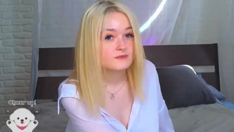 Snapshot of twinklefluff chatting on 03/07/25, 10:35 twinklefluff online show from 03/07/25, 10:35