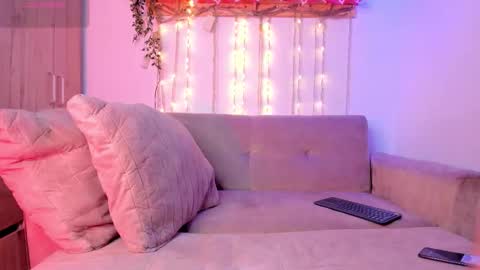 twinksboys_23 online show from 02/10/26, 11:58