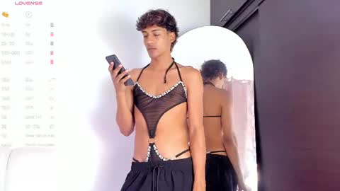 Snapshot of twinksboys_23 chatting on 07/17/26, 02:13 twinksboys_23 online show from 07/17/26, 02:13