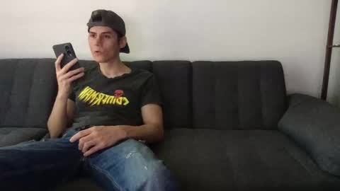 Derrick online show from 01/09/26, 06:42