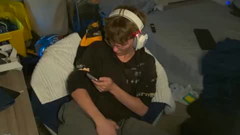 shytwink online show from 09/27/25, 02:44