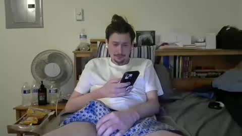 TwinkyMcgee online show from 03/31/26, 06:25