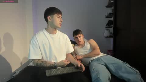 twintease online show from 02/02/25, 01:55