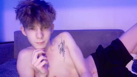 Snapshot of twishadow chatting on 02/14/26, 04:31 TwiShadow online show from 02/14/26, 04:31