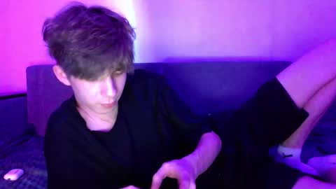 Snapshot of twishadow chatting on 02/21/26, 09:27 TwiShadow online show from 02/21/26, 09:27