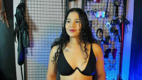 Clio  Tadeo online show from 02/07/25, 09:26