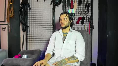 Clio  Tadeo online show from 03/09/25, 08:42