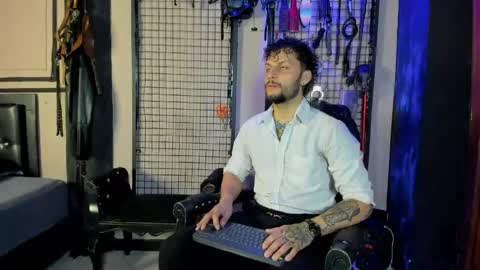 Clio  Tadeo online show from 04/14/26, 03:01