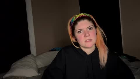 twitchinwhore online show from 02/13/25, 04:54