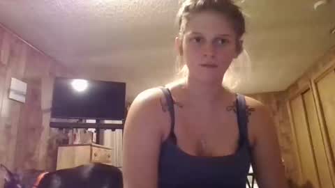 twizzler_twizzle online show from 09/14/25, 05:28