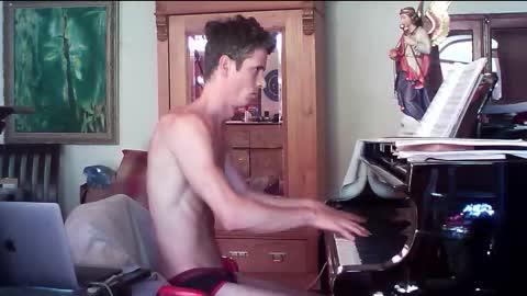 TobeBritta online show from 09/24/25, 01:47