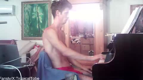 TobeBritta online show from 03/06/26, 05:42