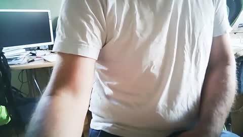 Snapshot of tx68 chatting on 03/01/25, 12:23 tx68 online show from 03/01/25, 12:23