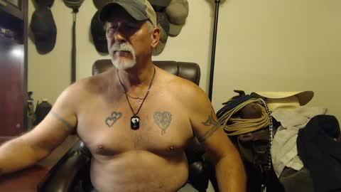 txlobo60 online show from 10/08/25, 10:40