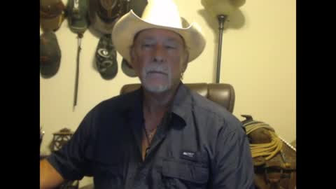 Snapshot of txlobo60 chatting on 07/20/26, 11:29 txlobo60 online show from 07/20/26, 11:29