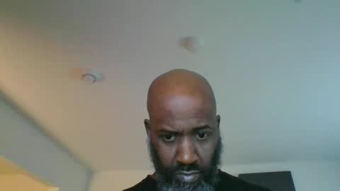 Snapshot of txmrman chatting on 05/19/26, 02:12 txmrman online show from 05/19/26, 02:12