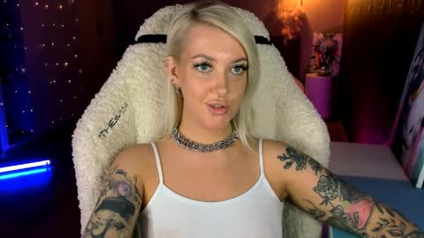 Miley online show from 03/28/26, 01:22