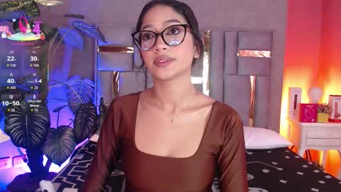 tyla_ks online show from 11/28/25, 07:38