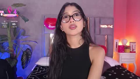 tyla_ks online show from 02/18/26, 07:43