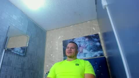 Snapshot of tyleer_scot chatting on 06/11/26, 01:42 Tyleer Scot online show from 06/11/26, 01:42