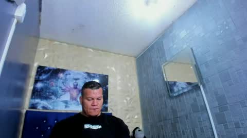 Snapshot of tyleer_scot chatting on 06/15/26, 01:46 Tyleer Scot online show from 06/15/26, 01:46