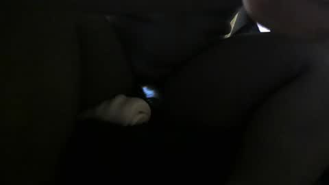 Snapshot of tyler101718452 chatting on 01/17/26, 01:10 tyler101718452 online show from 01/17/26, 01:10