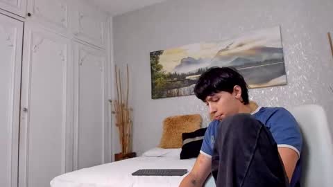 Tyler online show from 11/07/25, 03:06