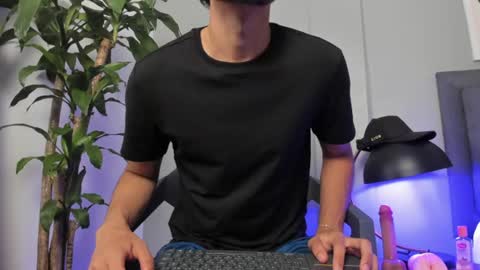 Snapshot of tyler_fox_ chatting on 07/16/26, 02:06 Tyler Fox online show from 07/16/26, 02:06