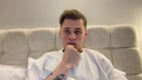 Snapshot of tyler_garrner chatting on 09/20/25, 06:42 tyler_garrner online show from 09/20/25, 06:42