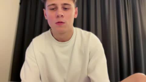 Snapshot of tyler_garrner chatting on 10/01/25, 03:51 tyler_garrner online show from 10/01/25, 03:51