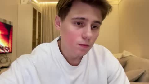 Snapshot of tyler_garrner chatting on 10/30/25, 04:41 tyler_garrner online show from 10/30/25, 04:41