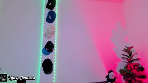 Tyler online show from 12/18/25, 03:45