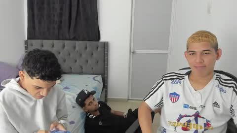 Snapshot of tyler_master24 chatting on 10/07/25, 11:46 tyler online show from 10/07/25, 11:46