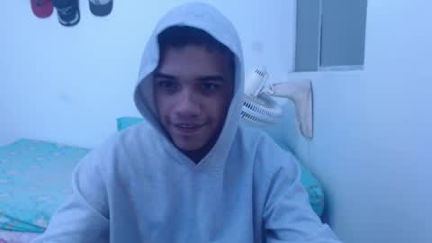 Snapshot of tyler_master24 chatting on 10/13/25, 05:29 tyler online show from 10/13/25, 05:29